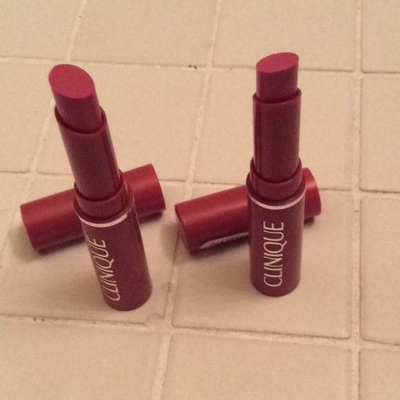 Clinique Other - Clinique almost lipstick pink honey